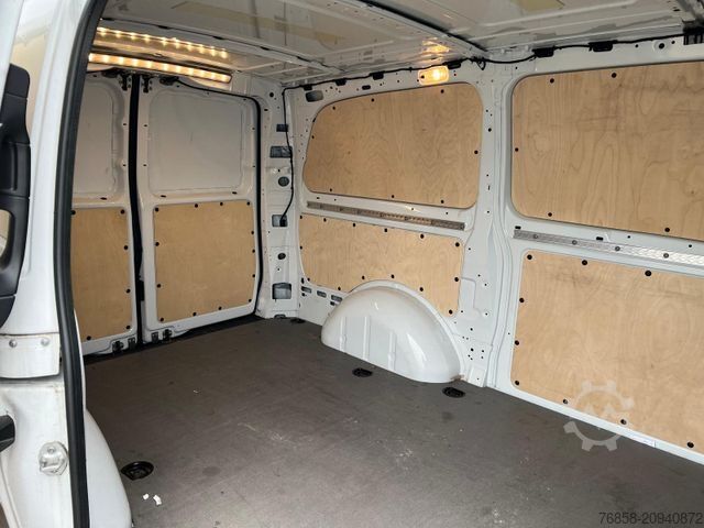 Panel van Mercedes-Benz eVito KA Lang 3Sitzer Kamera Navi Flügeltüren