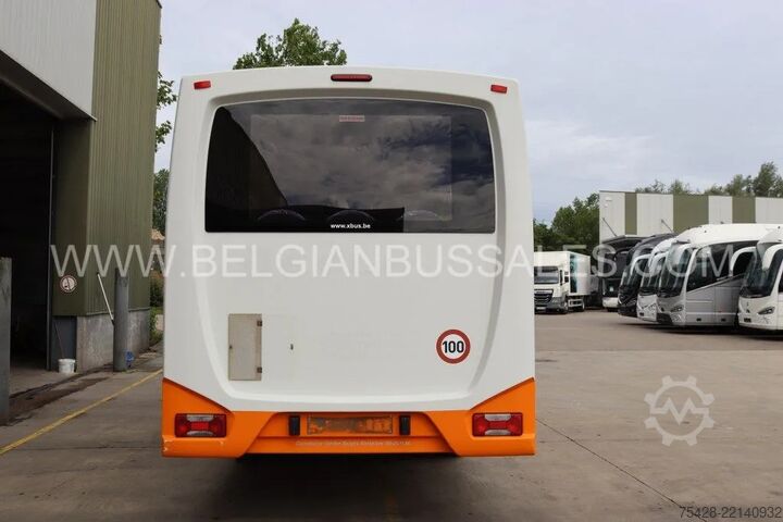 Minibus Iveco Mobi / 8.6m / Euro 6 / 33pl. / Automatic