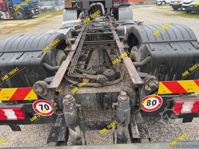 Truck chassis Mercedes-Benz Atego 1828K Abrollkipper 4x2 Manual EU3