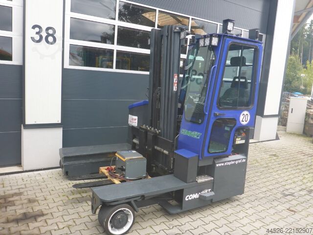 Four-way side loader Combilift C4000