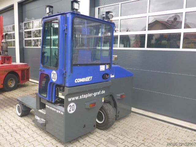 Four-way side loader Combilift C4000