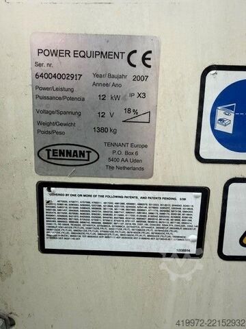 Sweepers and vacuum cleaning machine Tennant 6400 Tennant