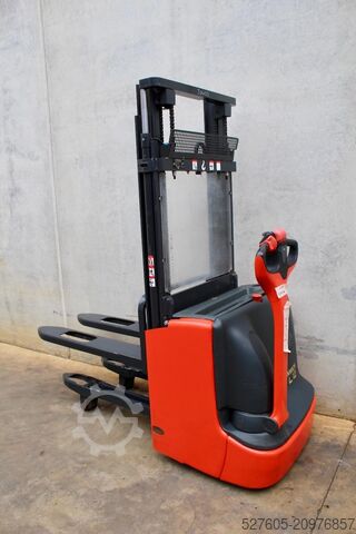 Stacker Linde L 12 I
