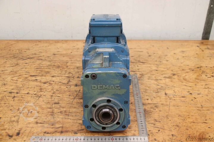 Getriebemotor 0,13/0,50 kW 43,4/186,8 U/min DEMAG KBF80A8/2