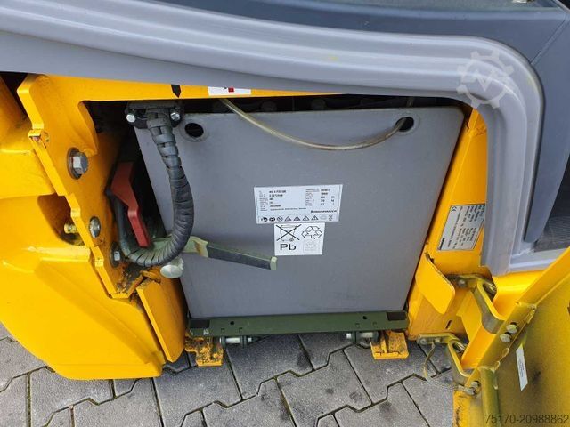 Front loader forklift JUNGHEINRICH EFG 215 / Triplex: 4.25m! / SS / nur 3.488h!