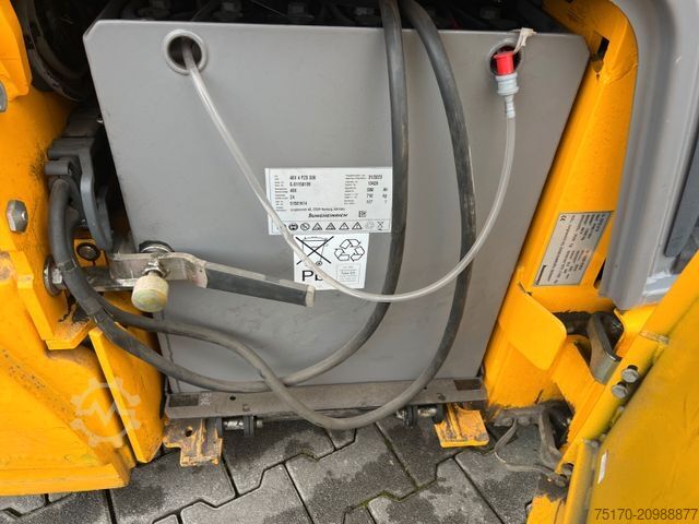 Front loader forklift JUNGHEINRICH EFG 215 / Triplex 4.25m / 1.851h / Batterie 2023