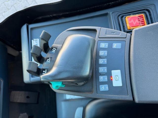 Front loader forklift JUNGHEINRICH EFG 215 / Triplex: 4.25m! / SS / nur 2.865h!