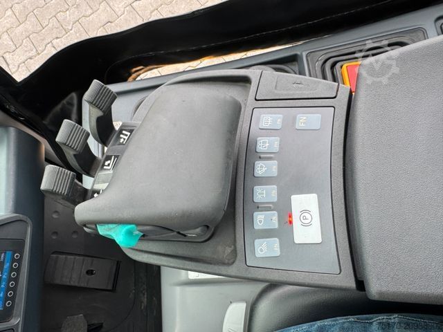 Front loader forklift JUNGHEINRICH EFG 215 / Triplex: 4.25m! / SS / nur 3.298h!