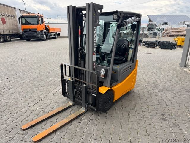 Front loader forklift JUNGHEINRICH EFG 215 / Triplex: 4.25m! / SS / 4.168h / 2024