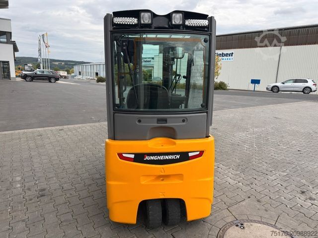 Front loader forklift JUNGHEINRICH EFG 215 / Triplex: 4.25m! / SS / 4.168h / 2024