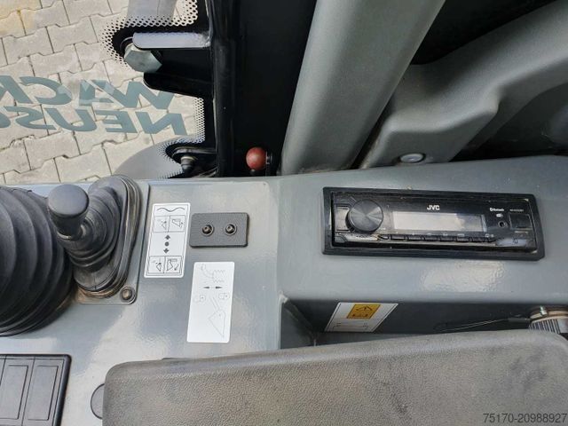 Wheel loader WACKER WL34 (RL40) / Schaufel + Gabel / nur 743h / 62PS