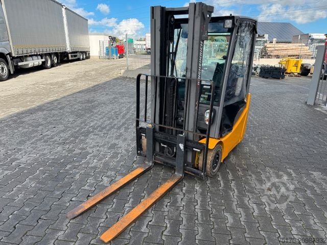 Front loader forklift JUNGHEINRICH EFG 215 / Triplex: 4.25m! / SS / nur 3.092h!