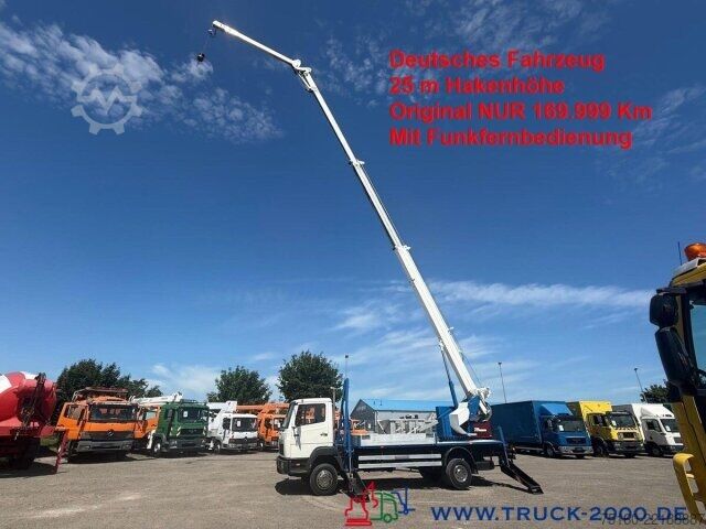 Truck-mounted crane van Mercedes-Benz 814 Böcker Montage- Dachdecker+Arbeitskorb 25 M.