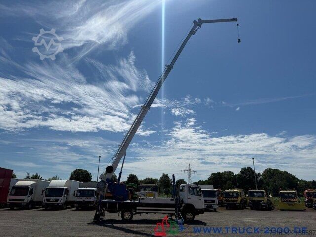 Truck-mounted crane van Mercedes-Benz 814 Böcker Montage- Dachdecker+Arbeitskorb 25 M.