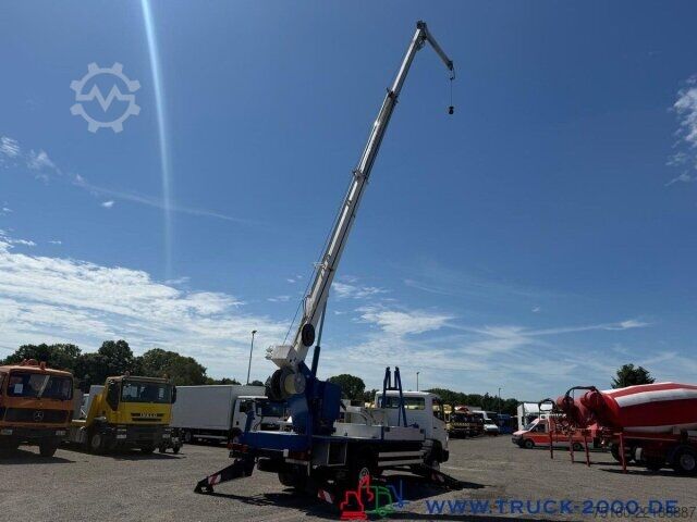 Truck-mounted crane van Mercedes-Benz 814 Böcker Montage- Dachdecker+Arbeitskorb 25 M.
