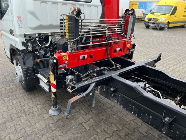 Three-way tipper van FUSO 7 C 15 Kipper Meiller Kran Fassi Klima