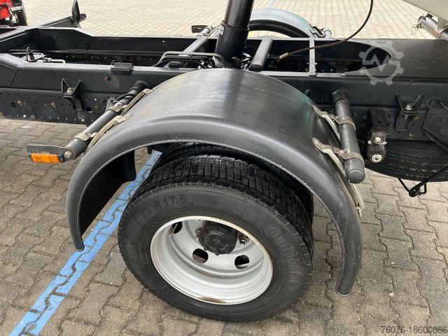 Three-way tipper van FUSO 7 C 15 Kipper Meiller Kran Fassi Klima