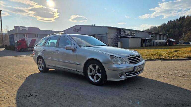 Mercedes-Benz C-Class 2004 Mercedes-Benz Klasa C