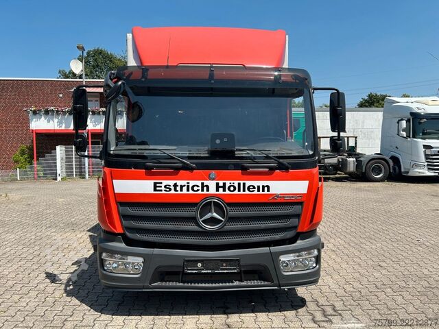 Transporter mit Pritsche & Plane MERCEDES-BENZ 818 Atego Pritsche + Plane mit Schlafkabine 4x2