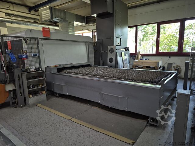 Laserschneidmaschine Bystronic BySprint Fiber 3015