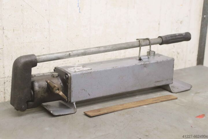 Hand hydraulic pump 800 bar Bahco P1008 zweistufig
