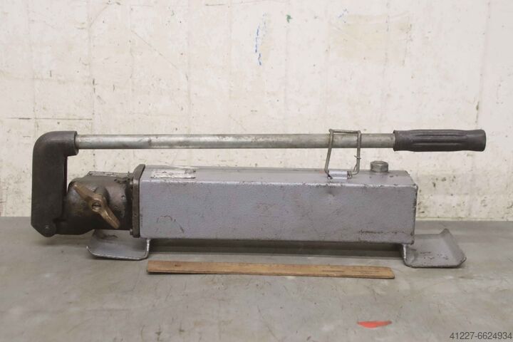 Hand hydraulic pump 800 bar Bahco P1008 zweistufig