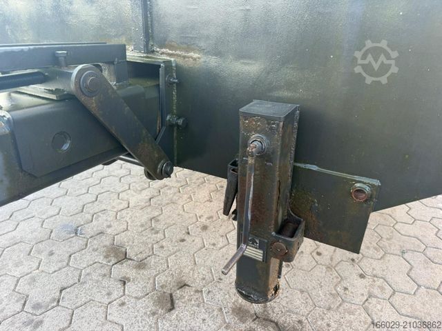 Anhänger mit Pritsche & Plane  Wiese 2-Achs Tandem Planen Anhänger