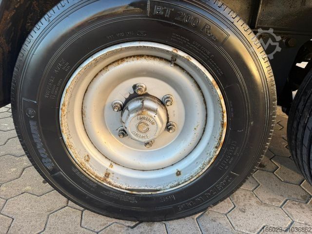 Anhänger mit Pritsche & Plane  Wiese 2-Achs Tandem Planen Anhänger