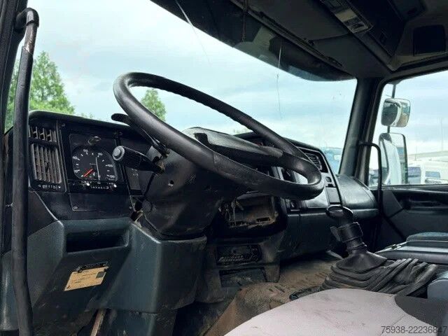 Tipper with crane Renault Premium 385 .26G 6x2 PALFINGER / KIPPER (MECHAN...