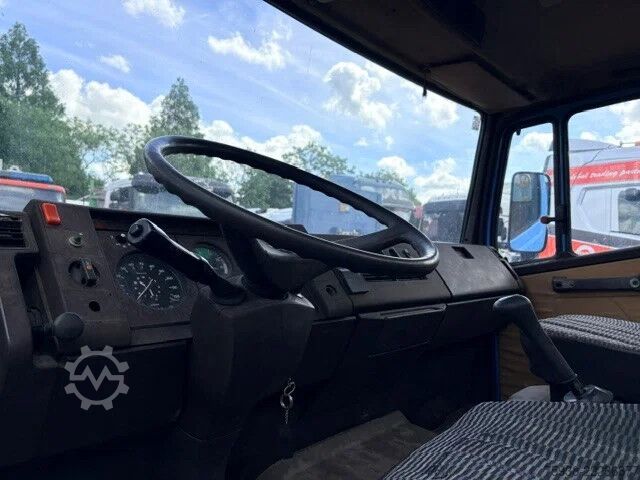 Car carrier van Mercedes-Benz LK 914 (6-CILINDER) RECOVERY TRUCK (FULL STEEL ...