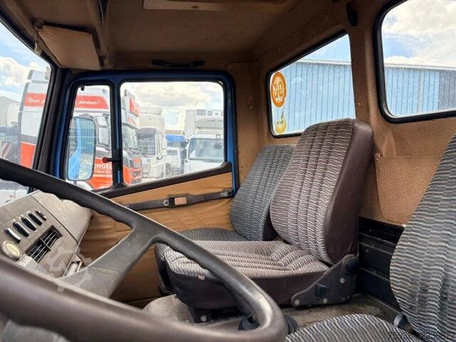 Car carrier van Mercedes-Benz LK 914 (6-CILINDER) RECOVERY TRUCK (FULL STEEL ...