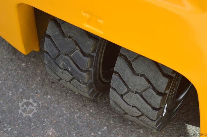 3-Rad-Gabelstapler Jungheinrich EFG 218k Batterie Neu Bj2025