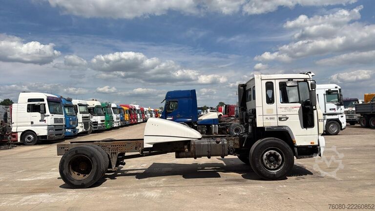 Chassis cab Volvo FL 250 (10 BOLTS / 10 BOULOTS / 18 TONNES / MAN...