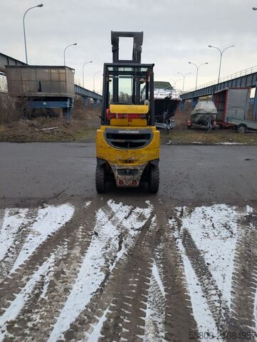 Treibgasstapler Jungheinrich TFG 25 // Halbkabine