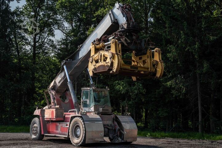 Vollcontainer Reachstacker Kalmar DRF450-65A5XS