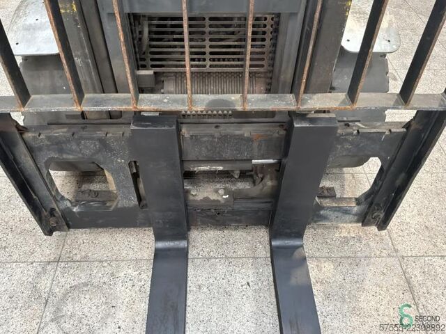 Forklift Still RX 70-40 T