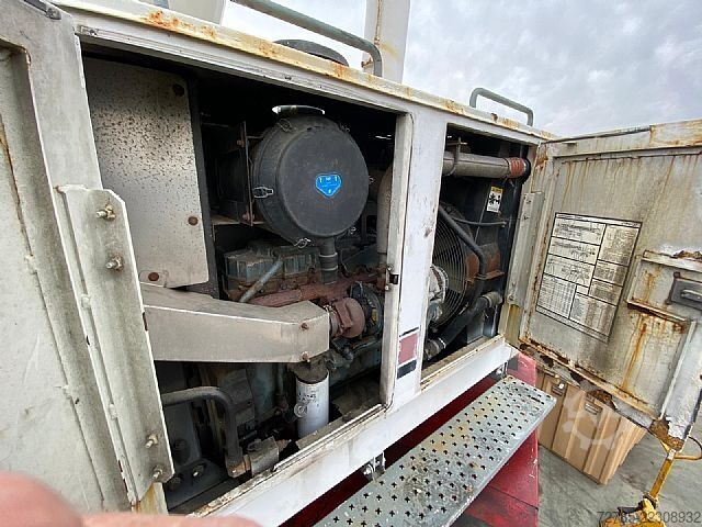 Tower crane - bottom slewing Other Link-Belt RTC-80100 II