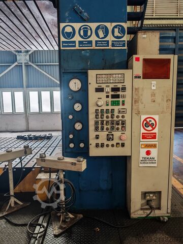 Stanz-Hydraulikpresse Kojima PDH 1800