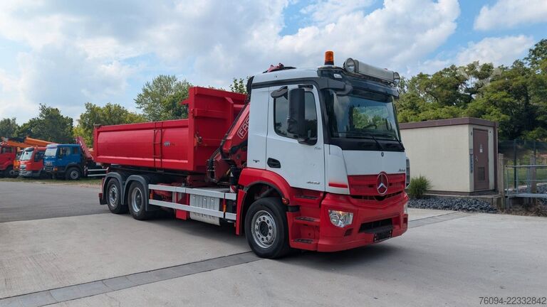 Three-sided tipper truck MERCEDES-BENZ Arocs 2532 Kipper Bordmatik KRAN lift/lenk