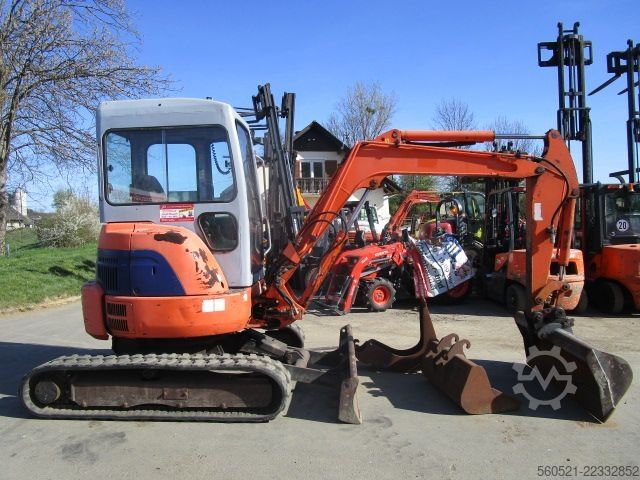 Minibagger Hitachi EX36UE - Schnellwechsler + 3 Löffel