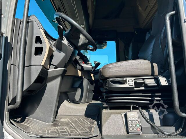 Volume tractor unit MAN TGX 18.510 LL SA Mega INDIVIDUAL Vollausstattung