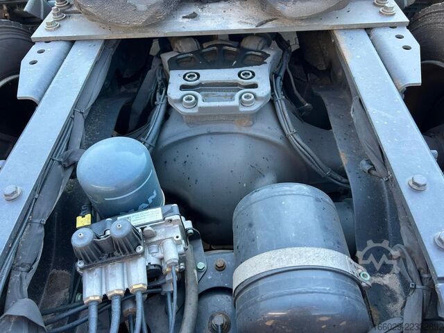 Volume tractor unit MAN TGX 18.510 LL SA Mega INDIVIDUAL Vollausstattung