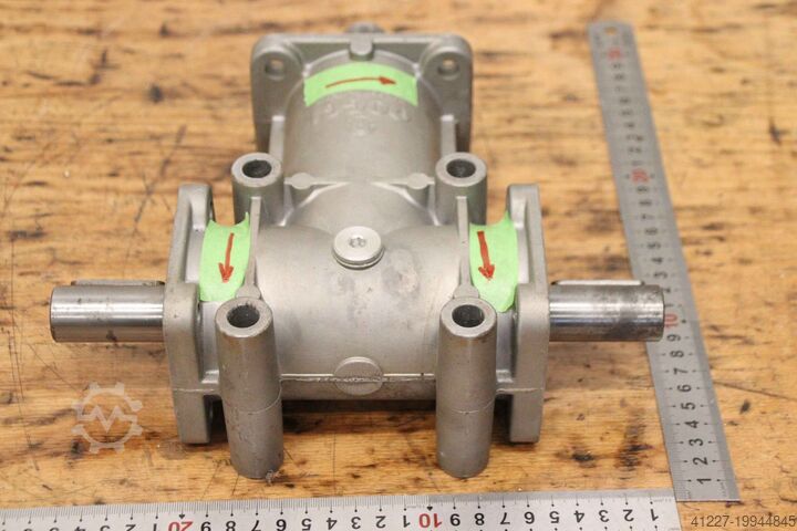 Getriebe Poggi 250/250/H86 mm