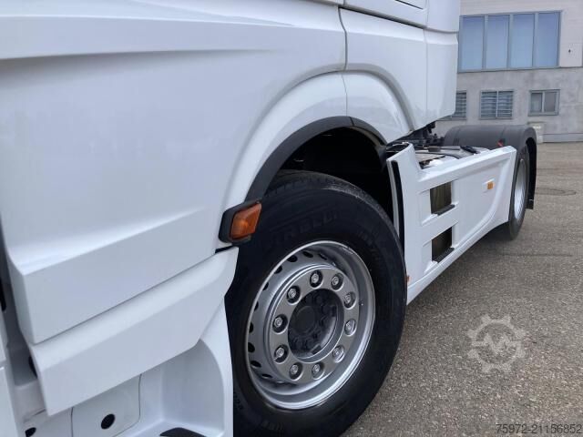 Standard tractor unit Actros 1845 LS