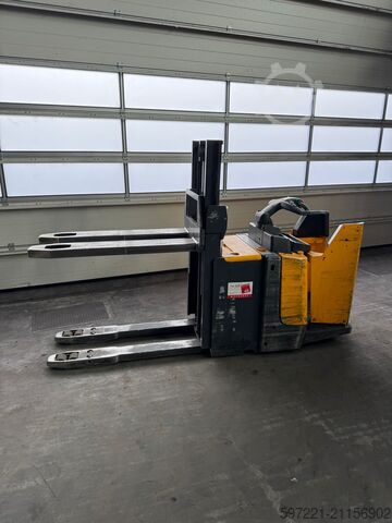Palettenstapler Jungheinrich ERD 220
