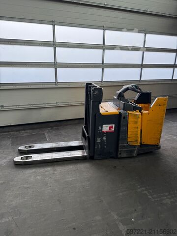 Pallet Stackers Jungheinrich ERD 220