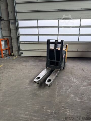Pallet Stackers Jungheinrich ERD 220