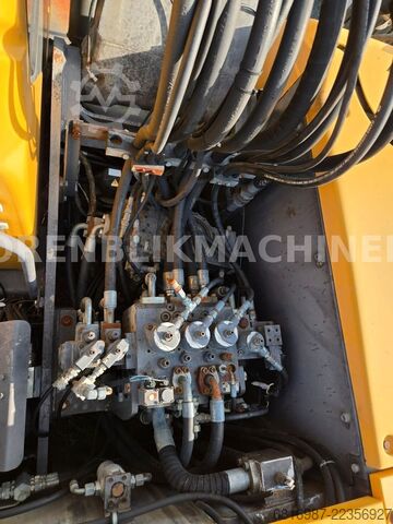 Mobile excavator VOLVO EW160 B