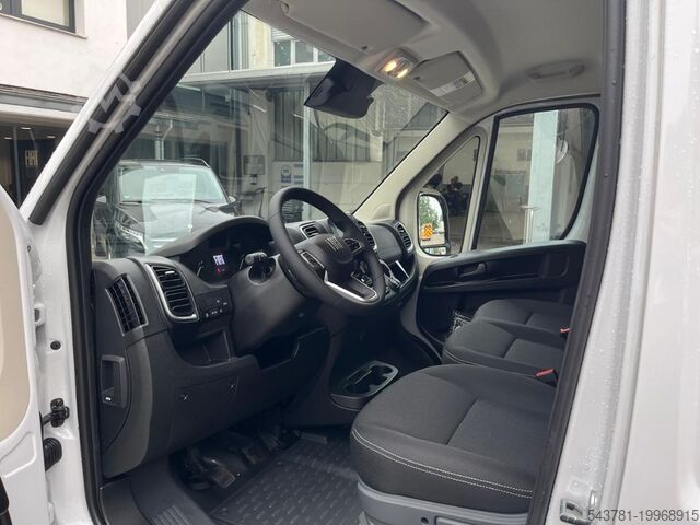 Minibus FIAT Ducato 33 L2H1 CarPlay RüKa 260Grad Türen Klima