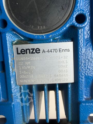 Lenze GSN04-1NHAR geared motor 0.37 kW 140 rpm i=10 WEG AL71-4 3-phase IP55 Lenze GSN04-1NHAR Getriebemotor 0,37 kW 140 U/min i=10 WEG AL71-4 3-Ph IP55 Lenze GSN04-1NHAR Getriebemotor 0,37 kW 140 U/min i=10 WEG AL71-4 3-Ph IP55